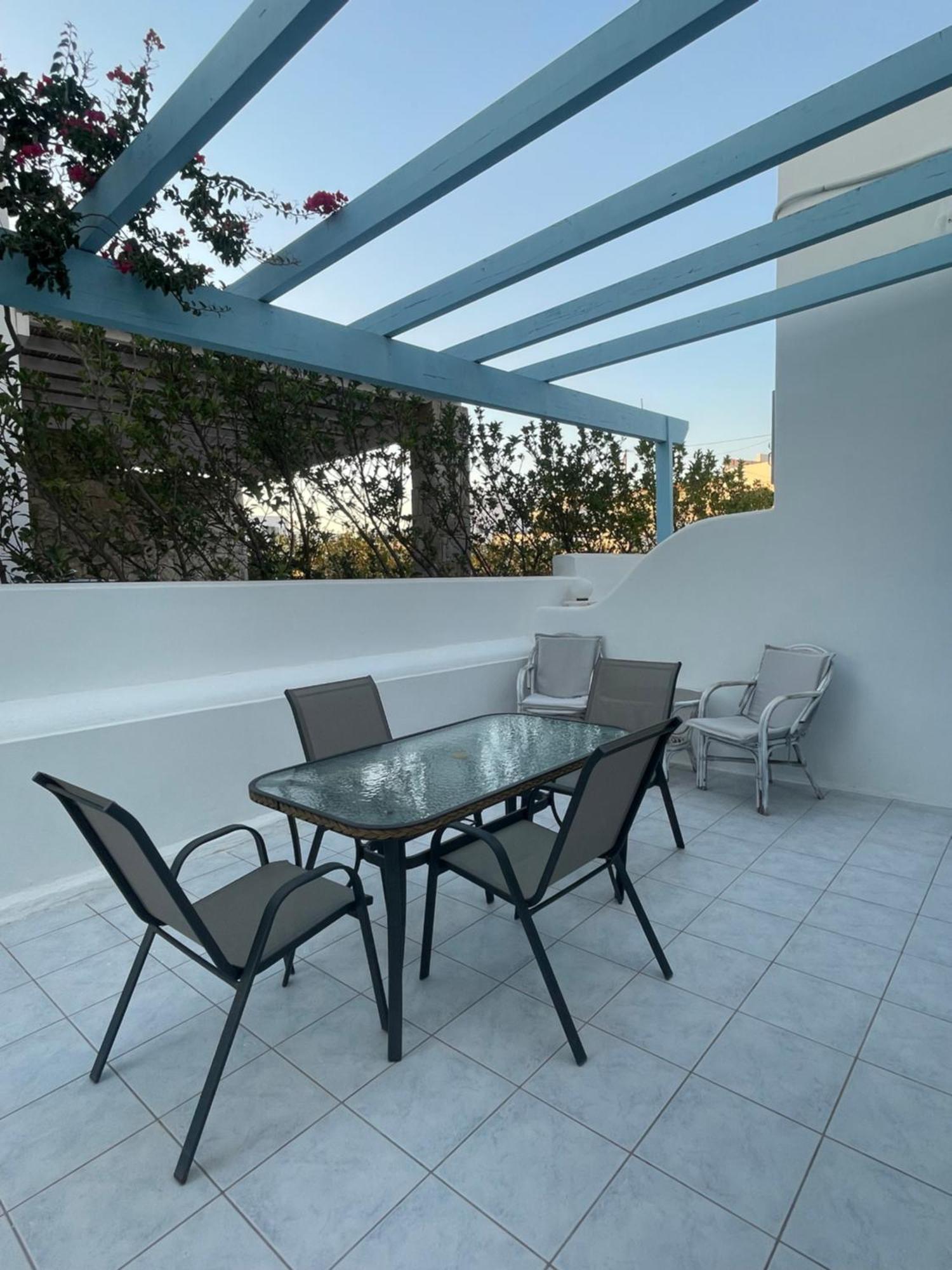 Moustakas Beach Apartments Αδάμας Εξωτερικό φωτογραφία
