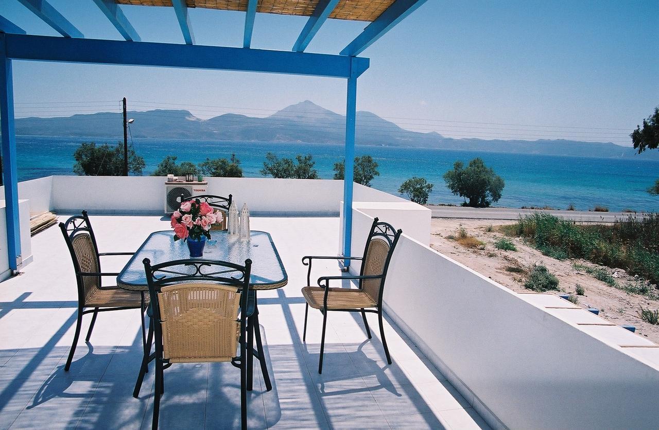 Moustakas Beach Apartments Αδάμας Εξωτερικό φωτογραφία
