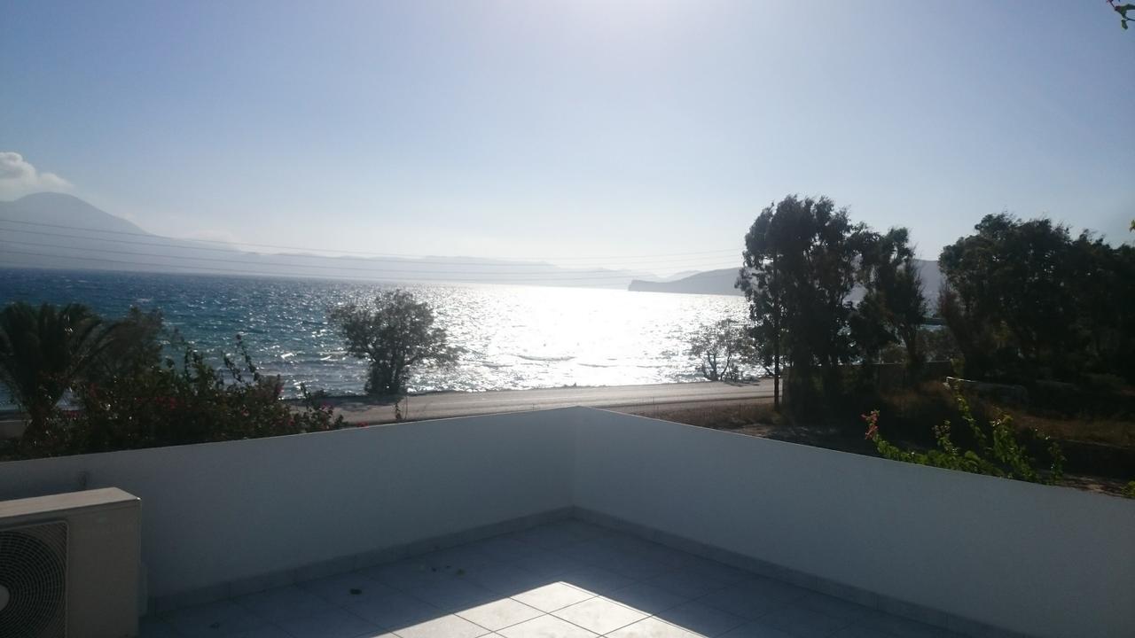 Moustakas Beach Apartments Αδάμας Εξωτερικό φωτογραφία