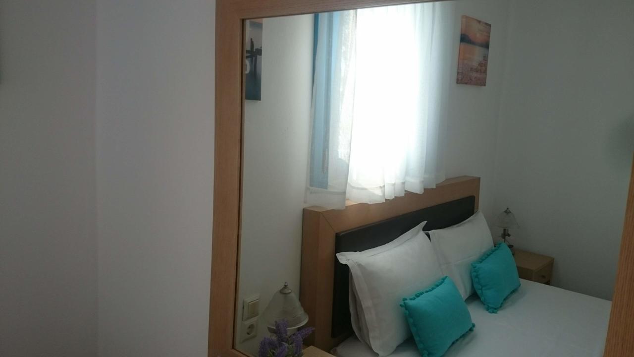 Moustakas Beach Apartments Αδάμας Εξωτερικό φωτογραφία