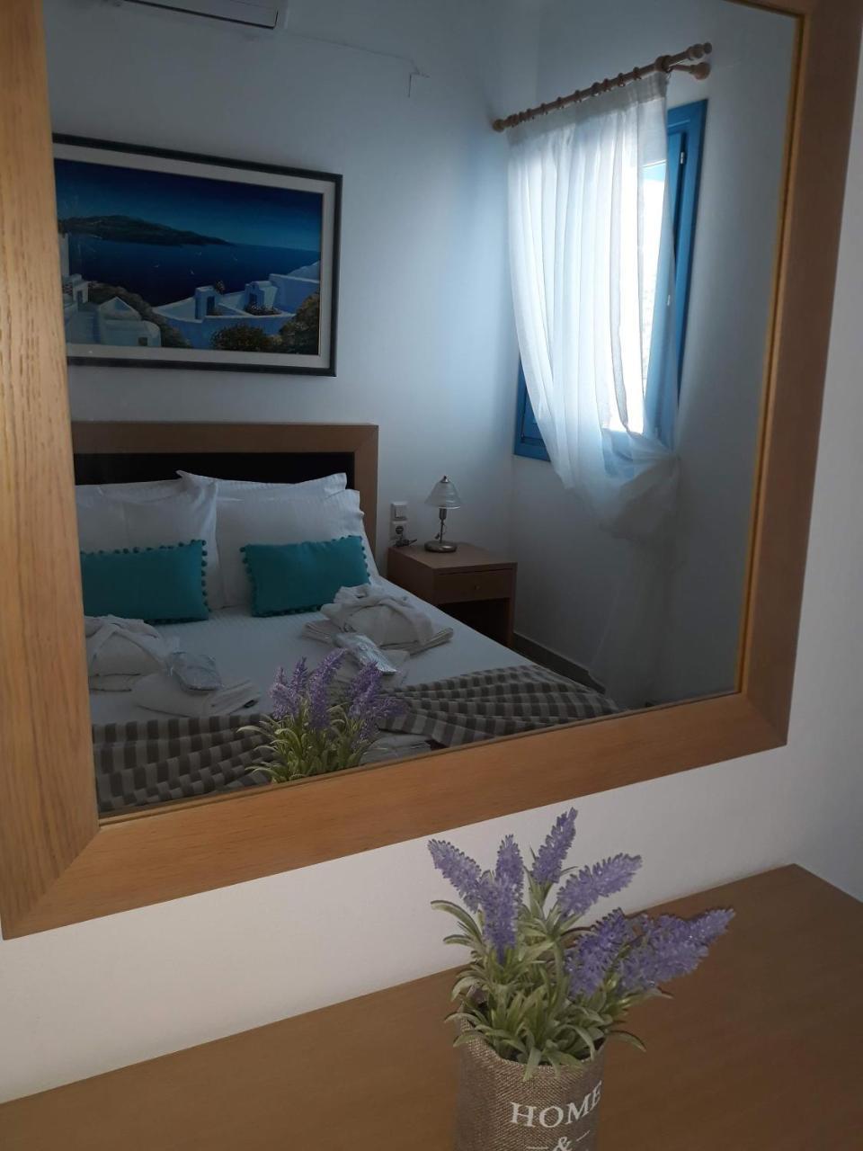 Moustakas Beach Apartments Αδάμας Εξωτερικό φωτογραφία