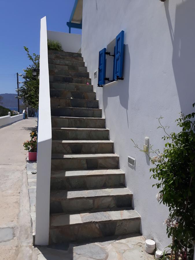 Moustakas Beach Apartments Αδάμας Εξωτερικό φωτογραφία