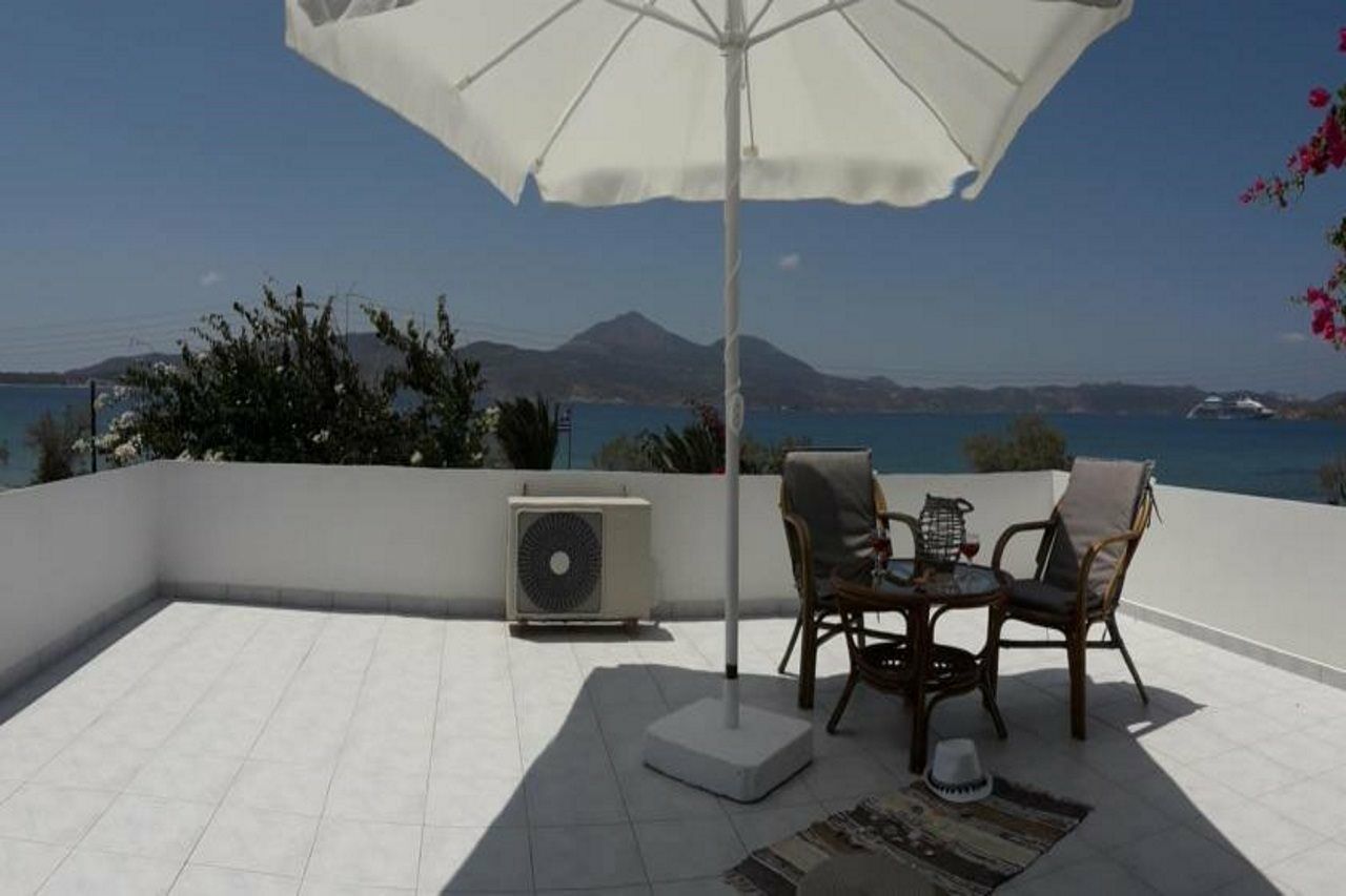 Moustakas Beach Apartments Αδάμας Εξωτερικό φωτογραφία